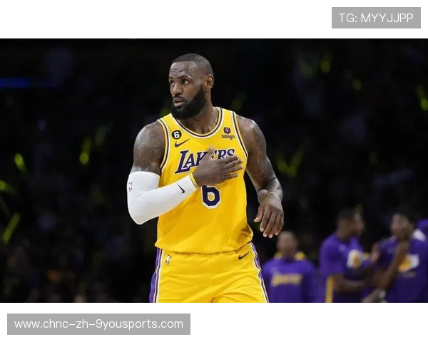 詹姆斯持续高光，季后赛得分历史新高！，詹姆斯季后赛得分王