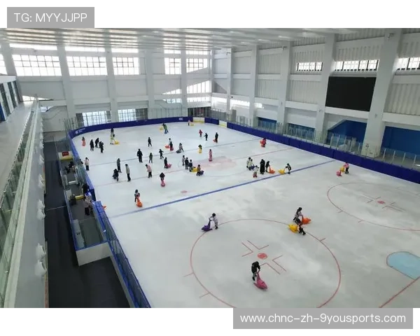 冰雪运动俱乐部建立寒地训练中心，冰雪运动馆